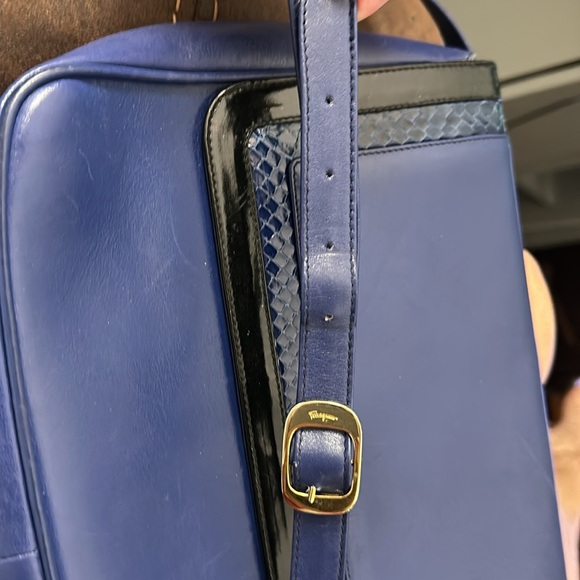 Salvatore Ferragamo Blue Leather Shoulder Purse - Picture 12 of 14